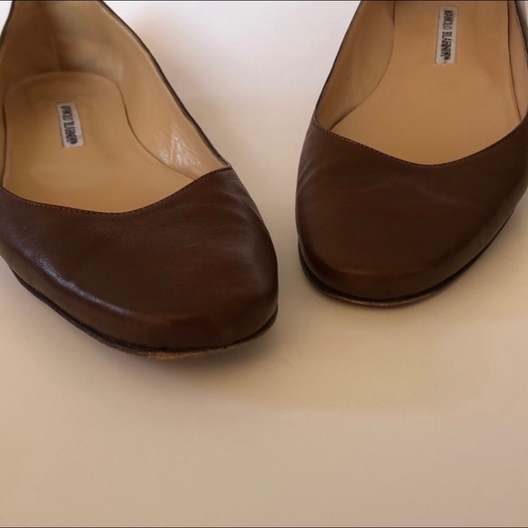 Manolo Blahnik (size 9) - Picture 2 of 7